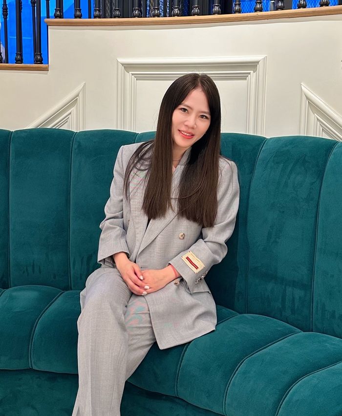 Rebecca Lee - Professional Portrait